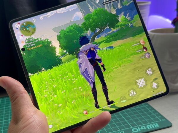 Honor Magic V2 en Perú